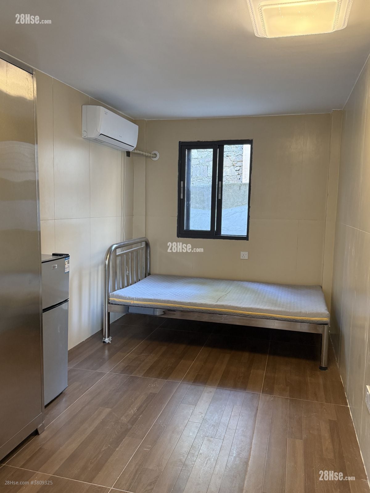 村屋 租盘 5+ 房 , 4 浴室 2,000 平方尺