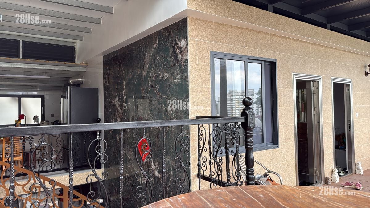 村屋 租盘 5+ 房 , 4 浴室 2,000 平方尺