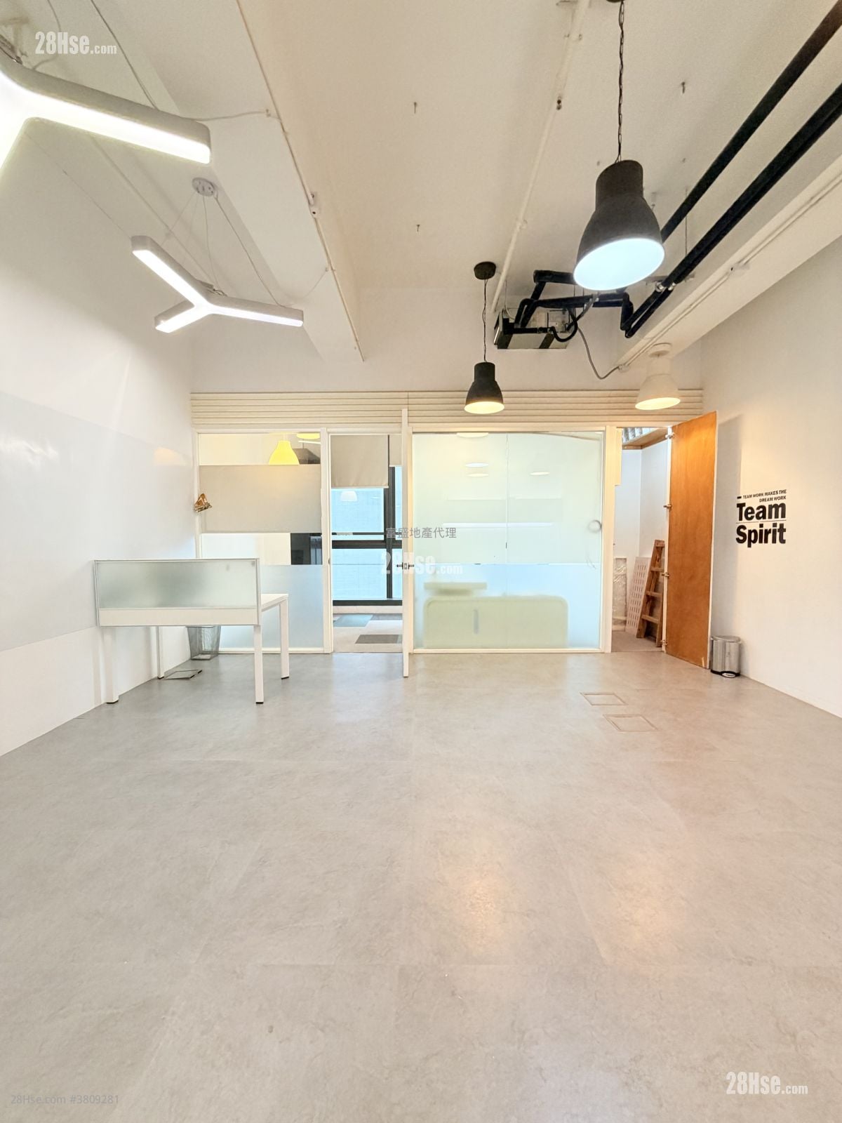 Global Gateway Tower Rental