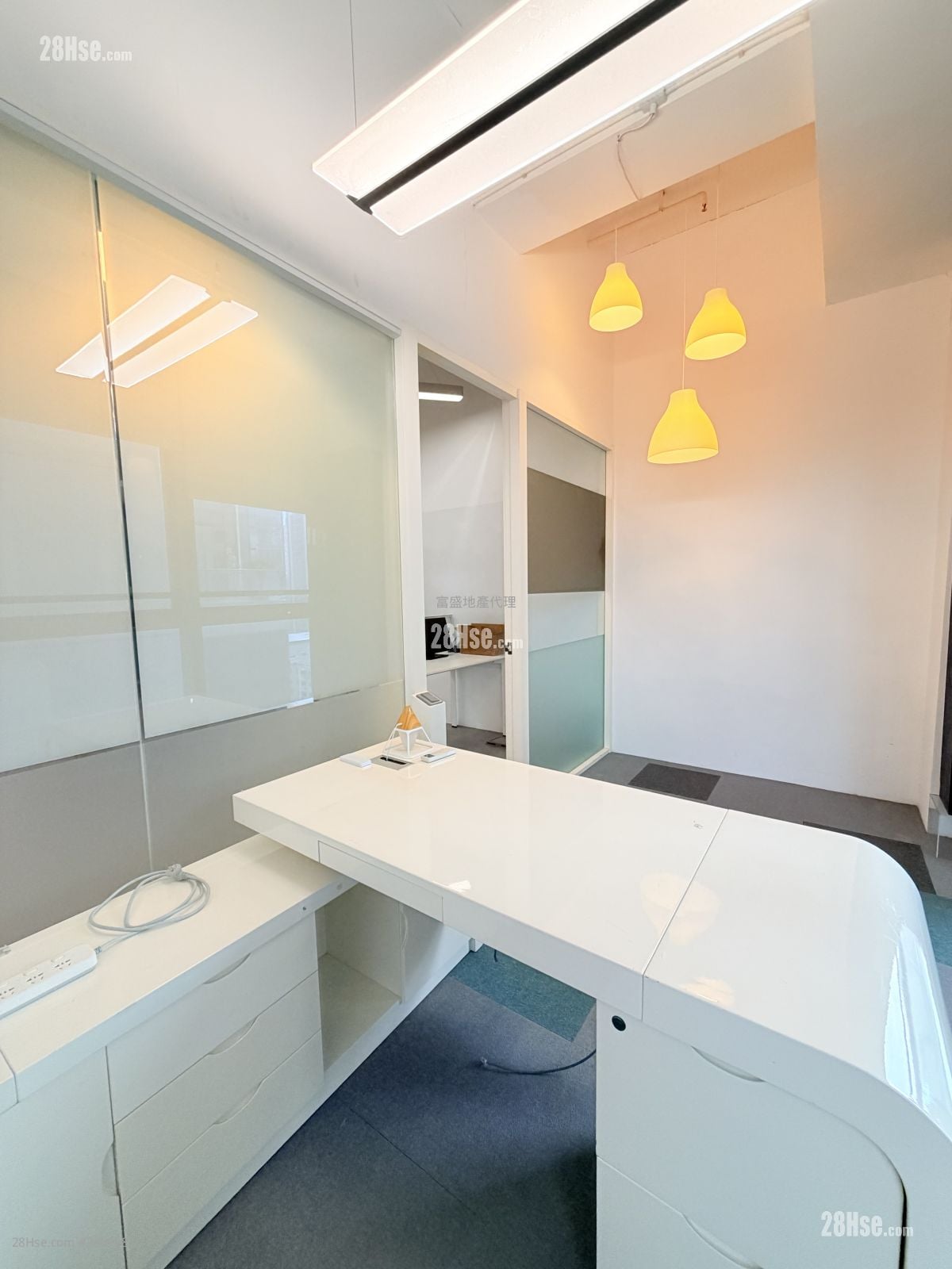 Global Gateway Tower Rental