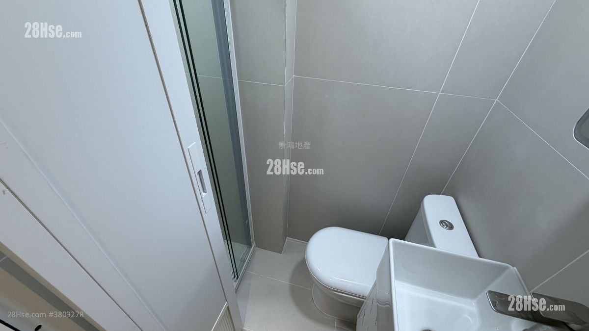 Man Ying Building Rental Studio , 1 Bathroom 120 ft²