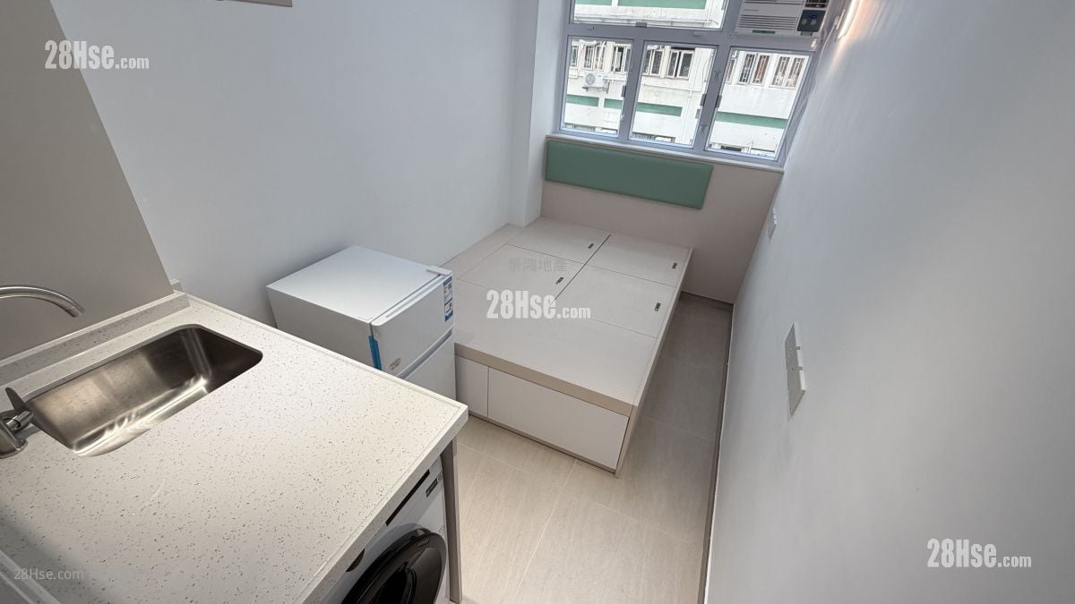 Man Ying Building Rental Studio , 1 Bathroom 120 ft²