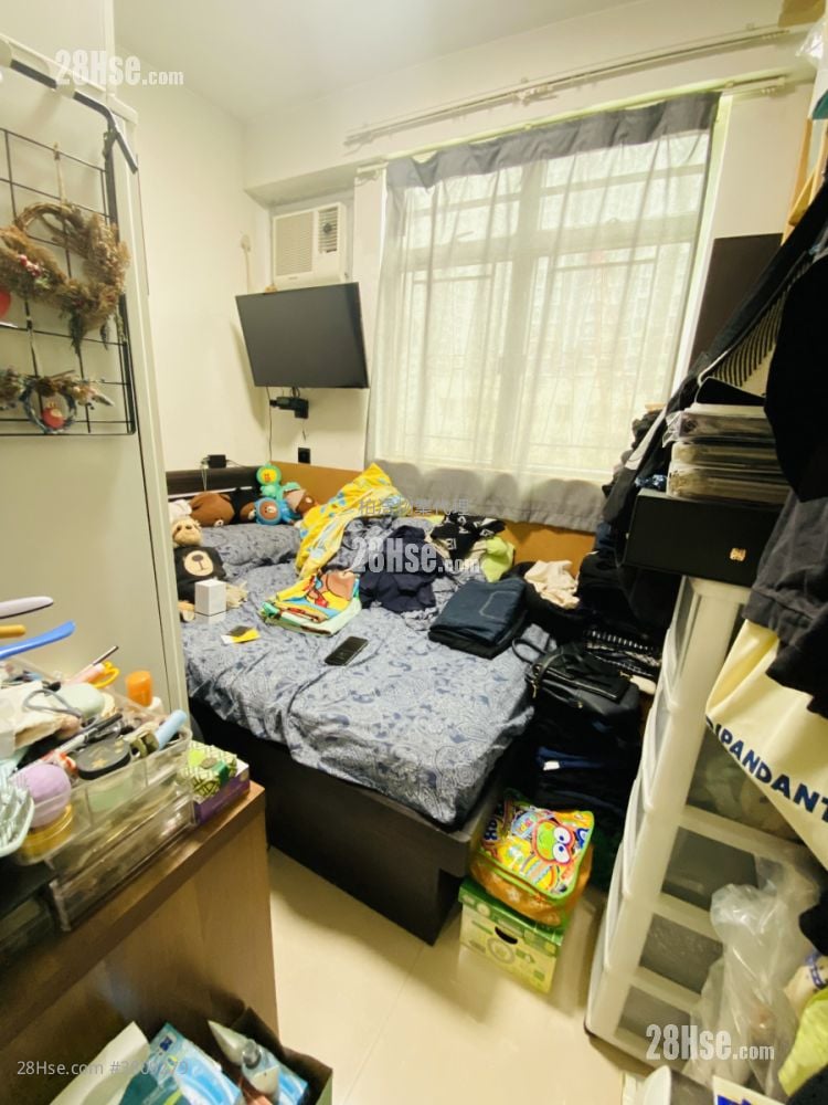 Scenic Court Sell 2 Bedrooms , 1 Bathroom 358 ft²