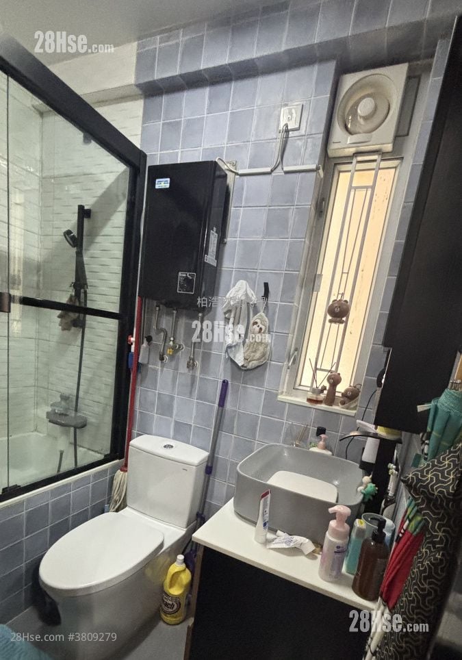 Scenic Court Sell 2 Bedrooms , 1 Bathroom 358 ft²