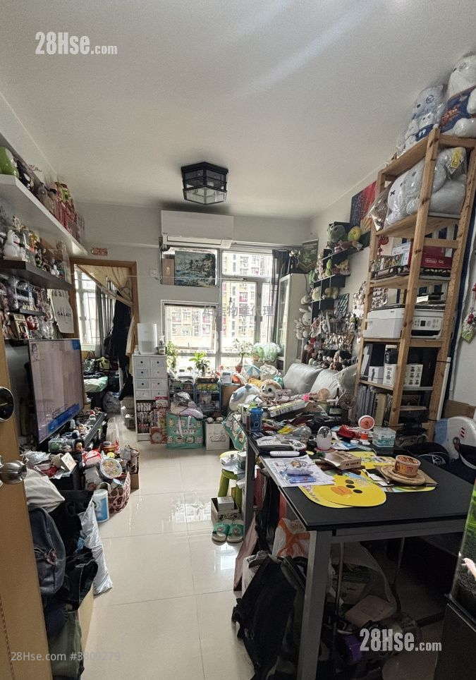 Scenic Court Sell 2 Bedrooms , 1 Bathroom 358 ft²