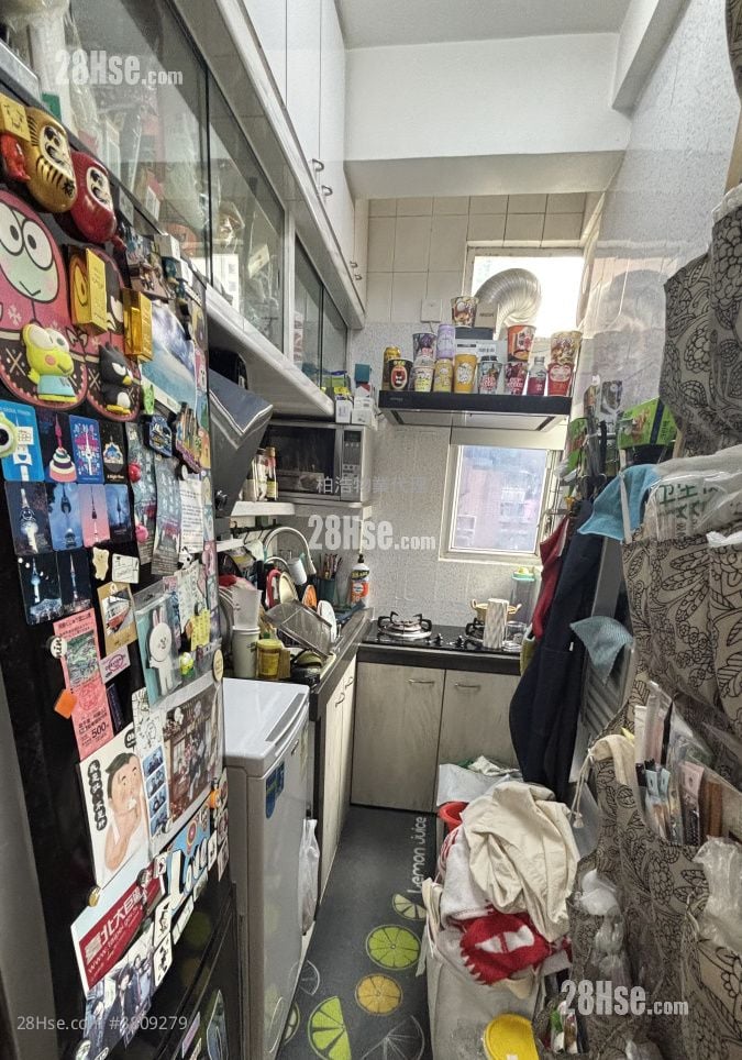 Scenic Court Sell 2 Bedrooms , 1 Bathroom 358 ft²