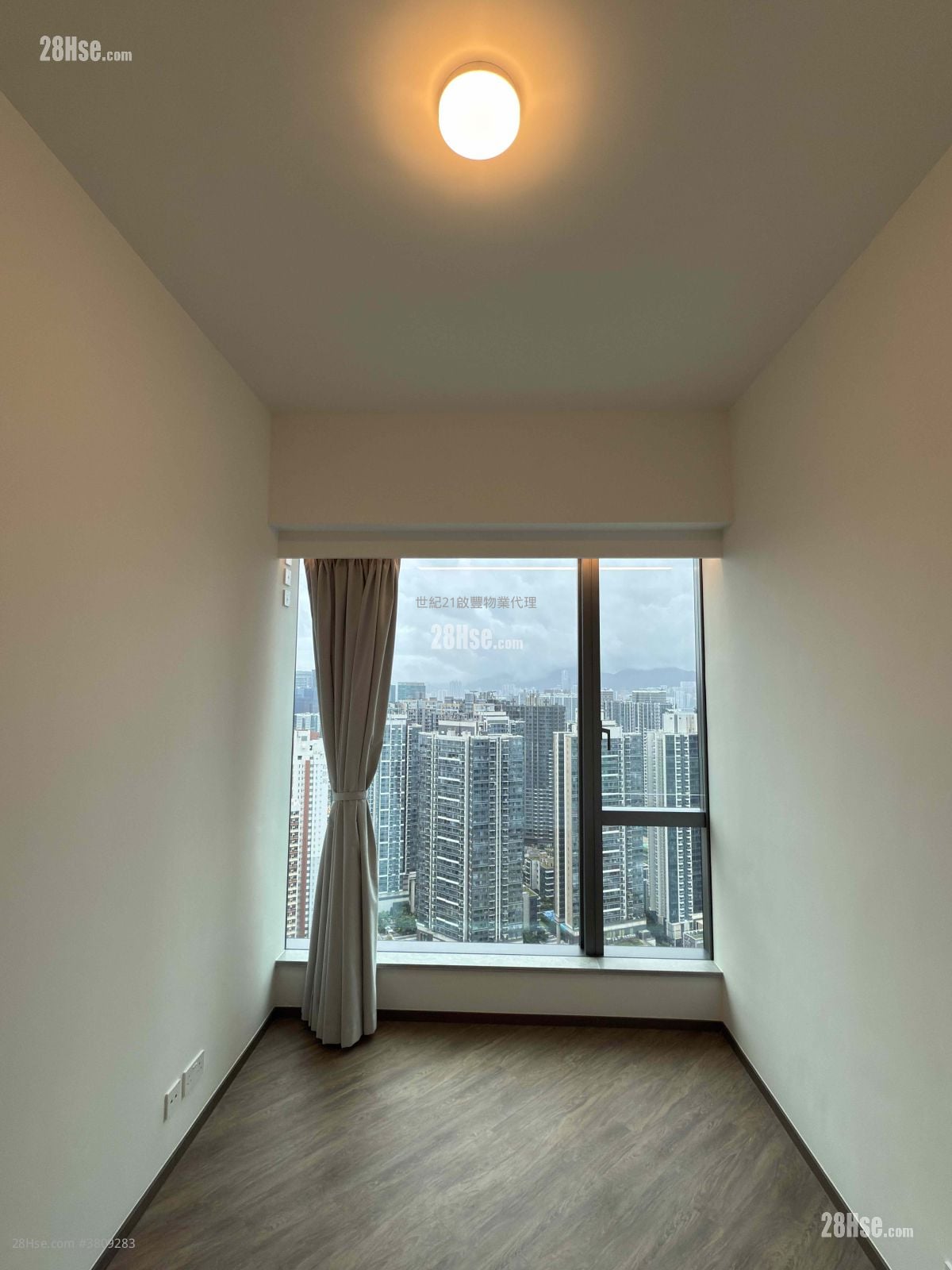 天玺天 租盘 4 房 , 3 浴室 1,993 平方尺