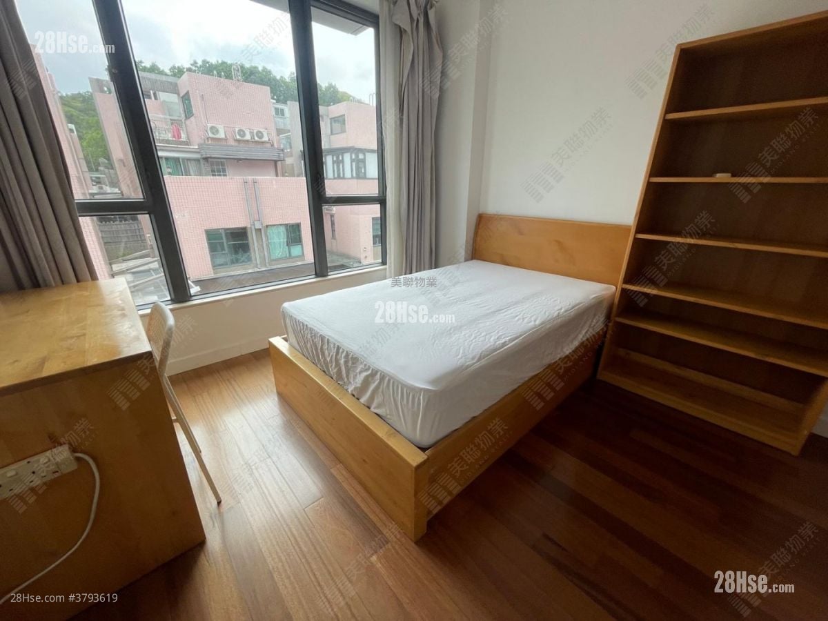 bedroom 2: Rolling Hills Rental 3 Bedrooms , 2 Bathrooms 1,550 ft²