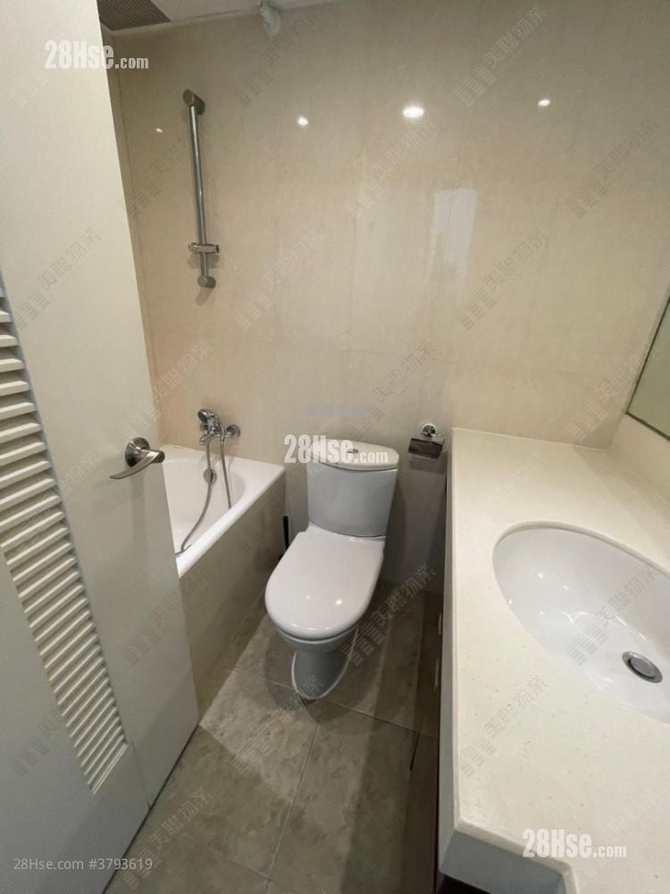 bathroom: Rolling Hills Rental 3 Bedrooms , 2 Bathrooms 1,550 ft²