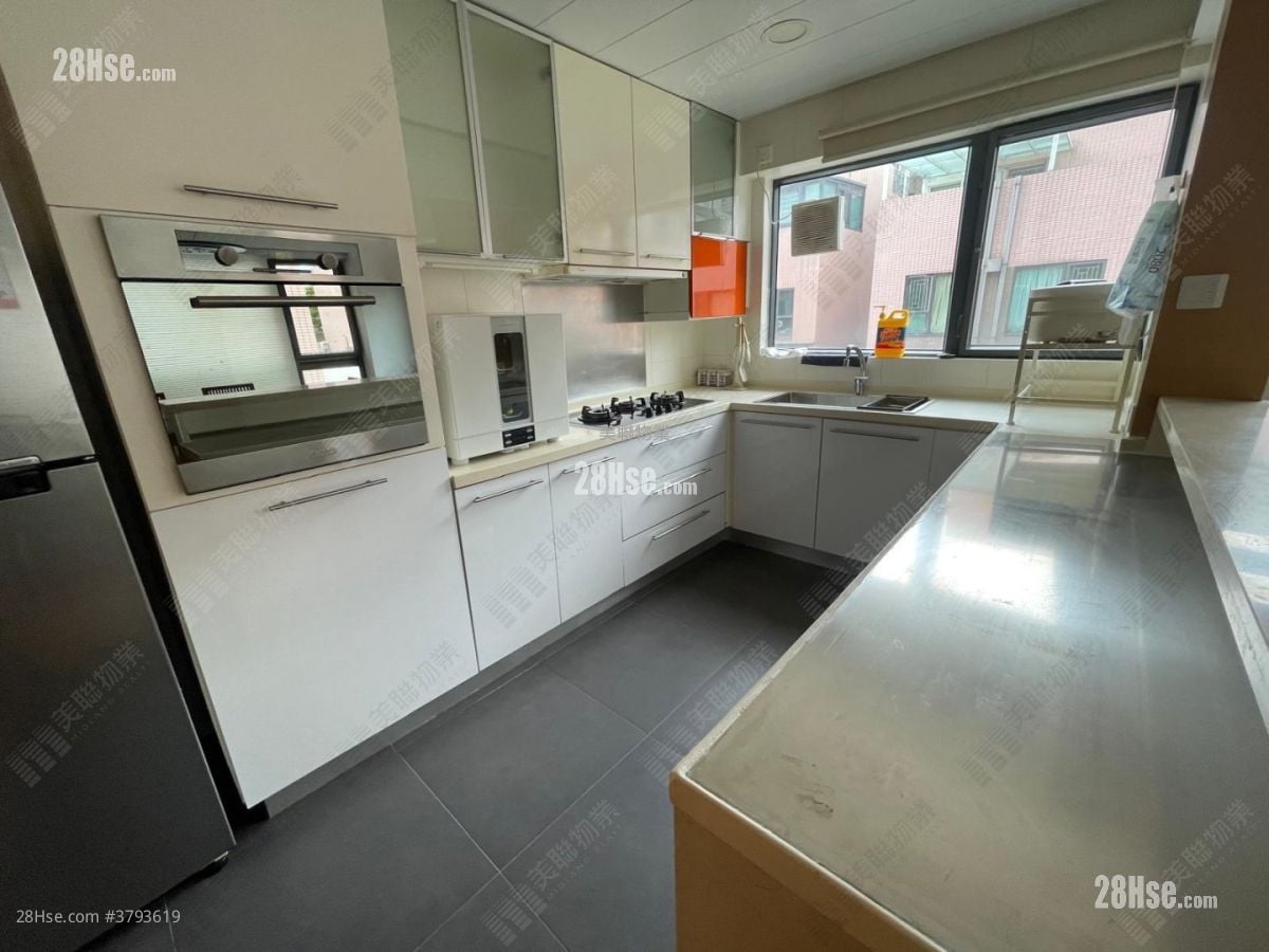 kitchen: Rolling Hills Rental 3 Bedrooms , 2 Bathrooms 1,550 ft²