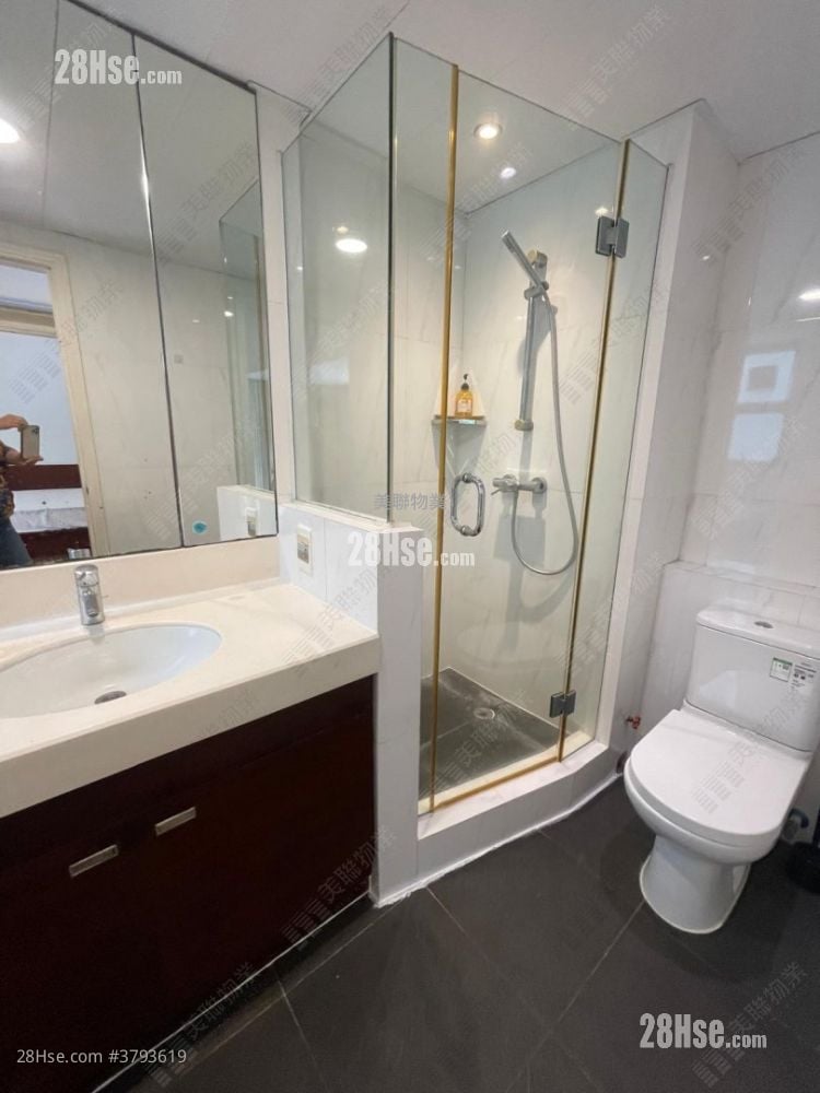 bathroom: Rolling Hills Rental 3 Bedrooms , 2 Bathrooms 1,550 ft²