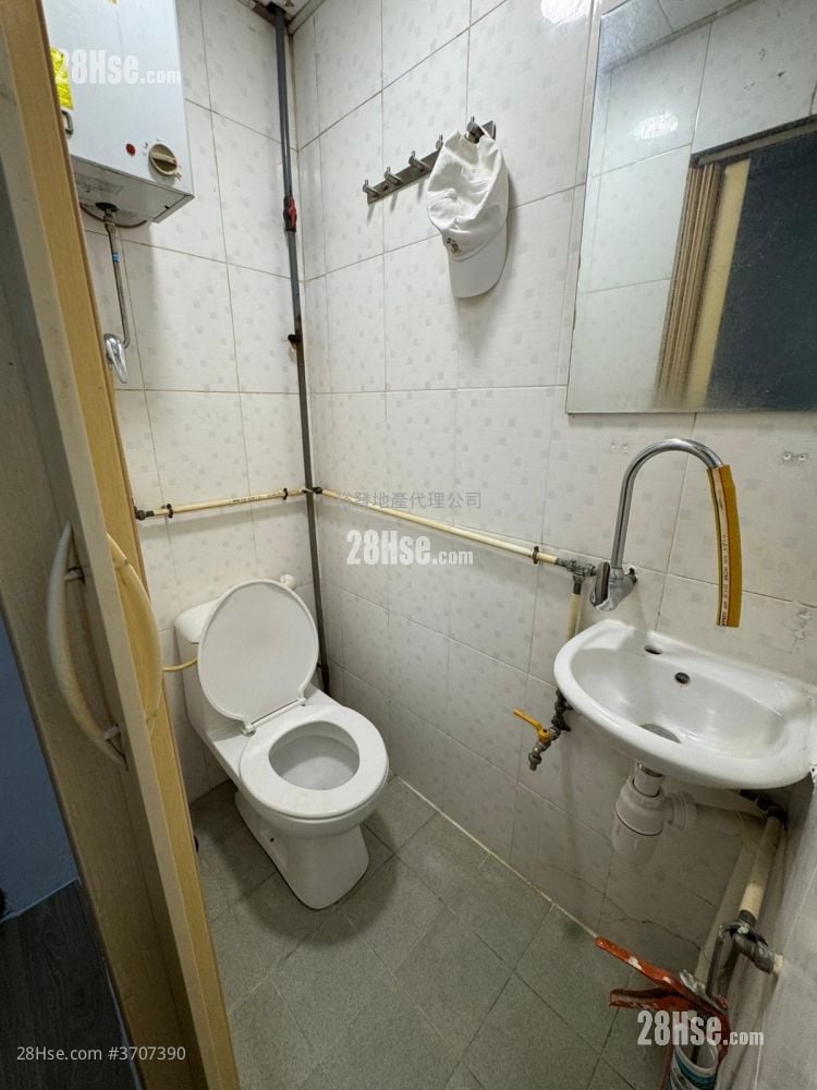 Tsin Shui Building Rental 1 Bedroom , 1 Bathroom 160 ft²