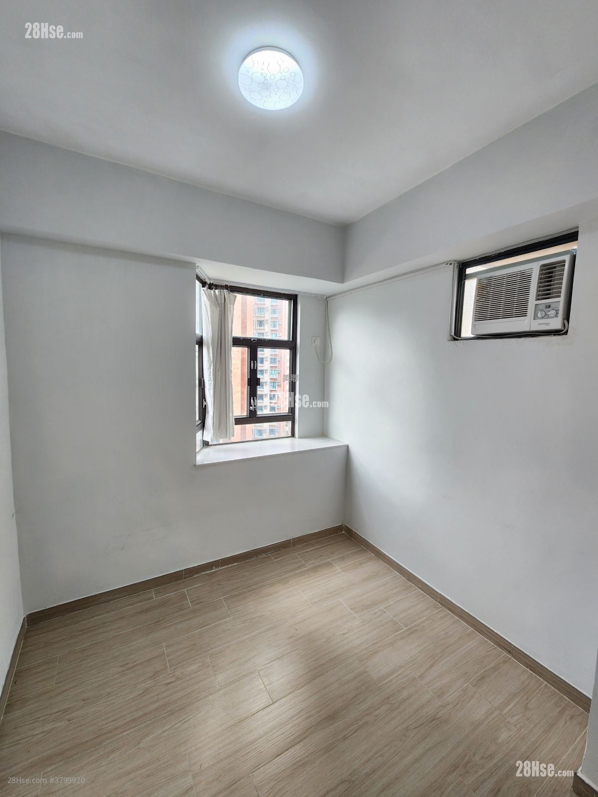 伟华中心 租盘 2 房 , 1 浴室 358 平方尺