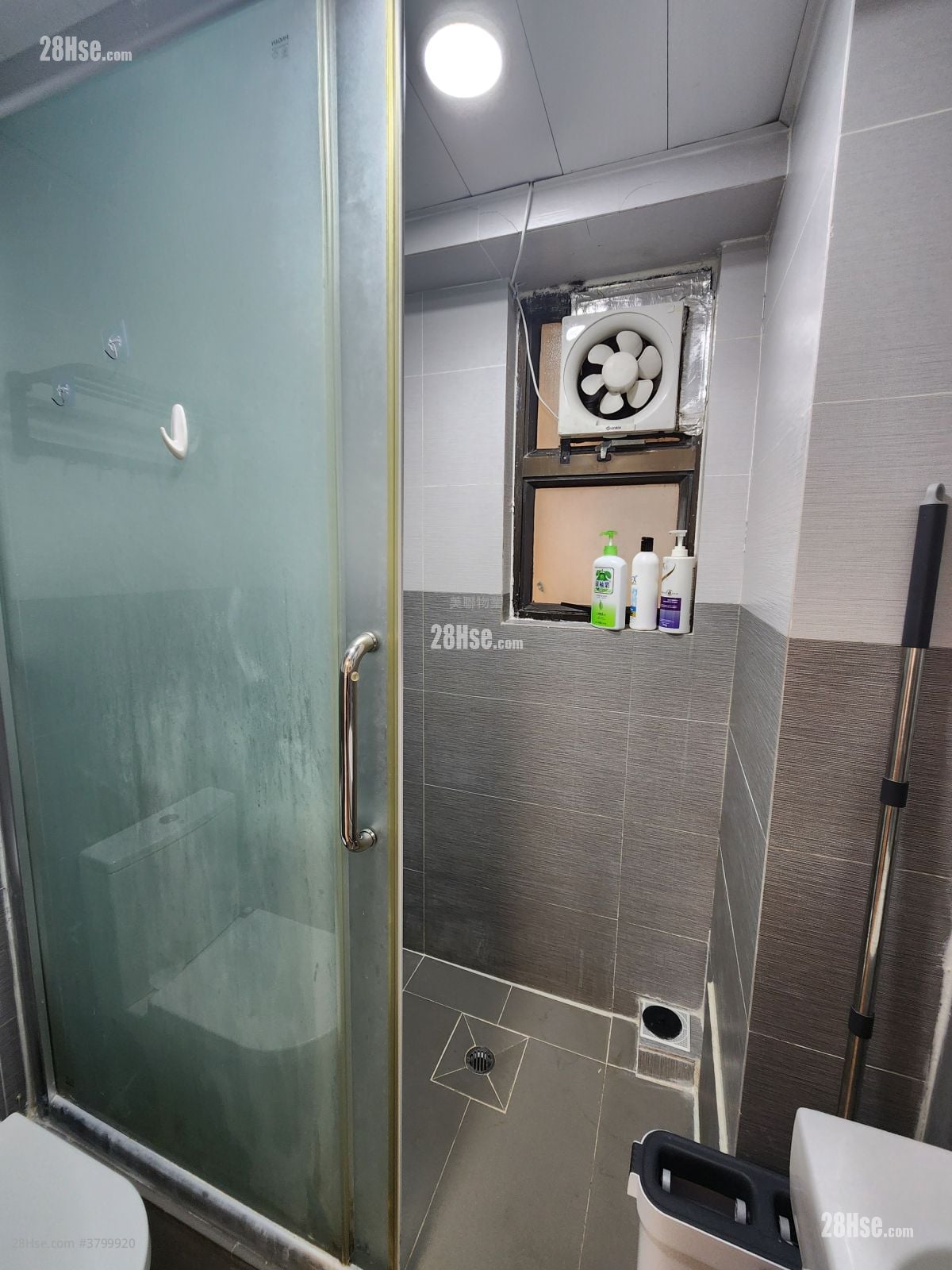 伟华中心 租盘 2 房 , 1 浴室 358 平方尺