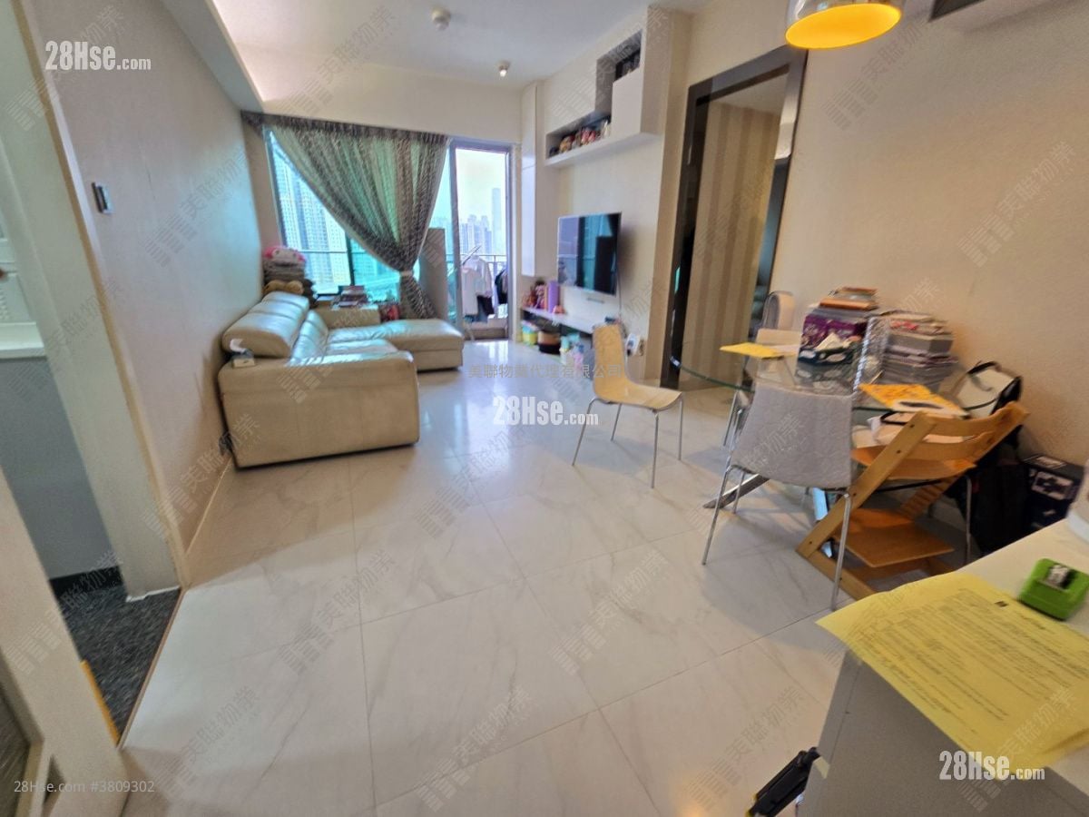 Manhattan Hill Sell 3 Bedrooms , 3 Bathrooms 888 ft²