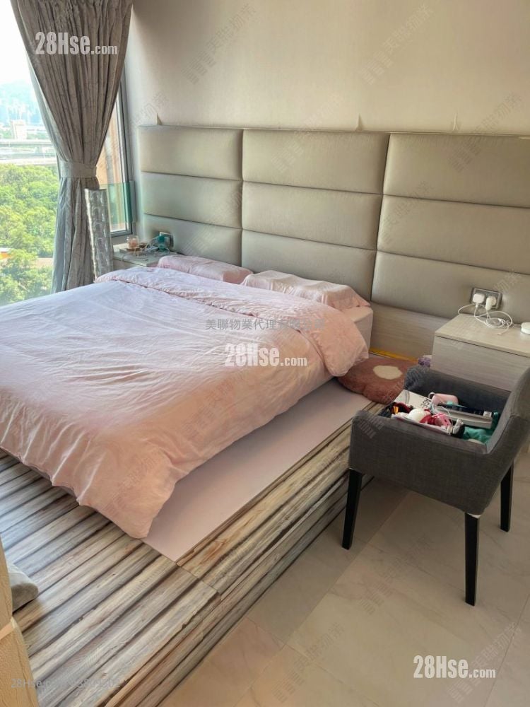 Manhattan Hill Sell 3 Bedrooms , 3 Bathrooms 888 ft²