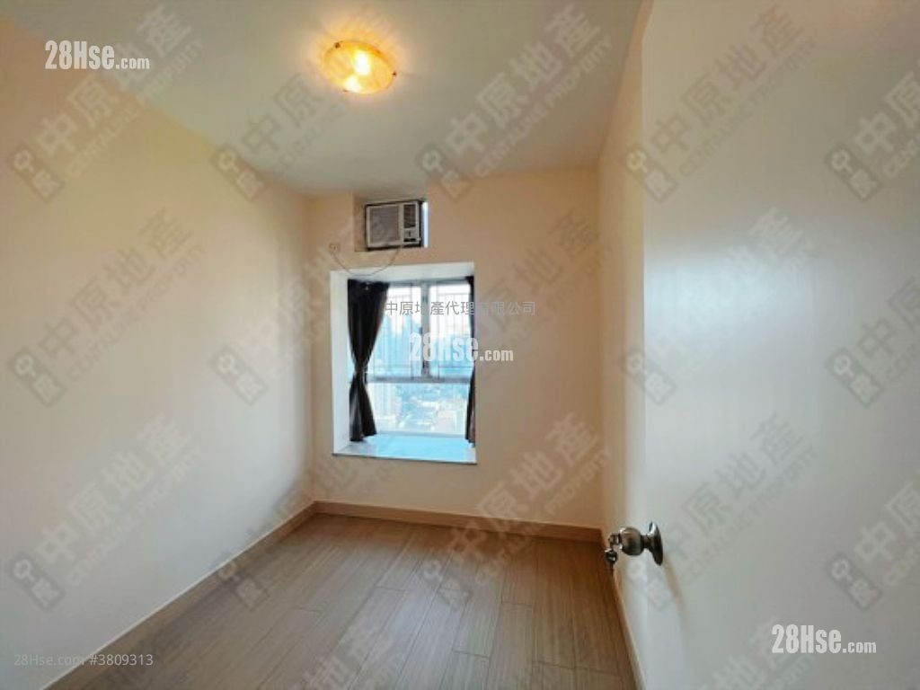 Discovery Park Rental 648 ft²