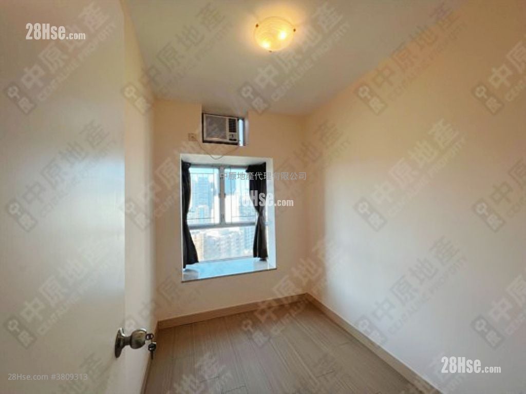 Discovery Park Rental 648 ft²