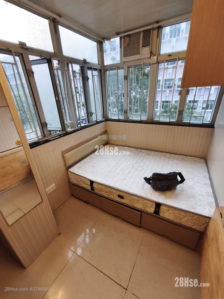 潘生~油麻地只行2層、有床窗多開揚、油麻地基道小學隔離、合適返工返學睡覺用