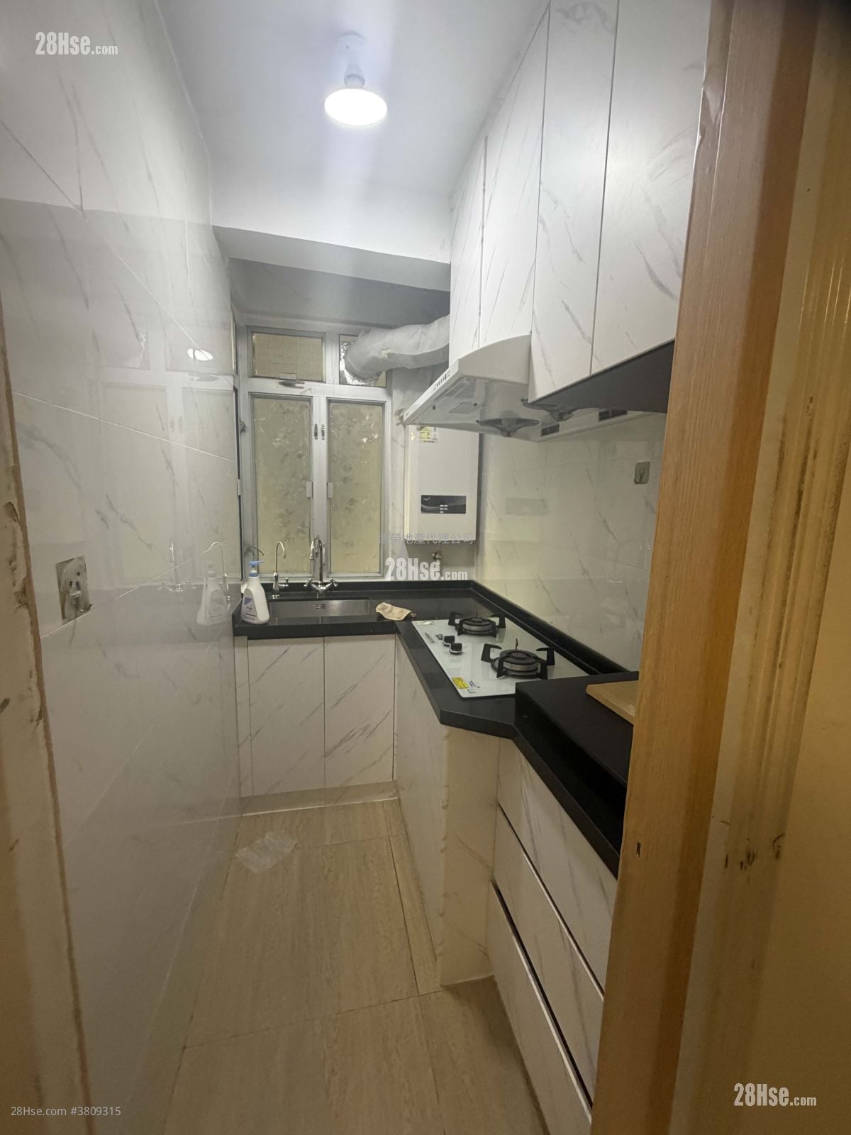 华丽大厦 租盘 2 房 , 1 浴室 290 平方尺