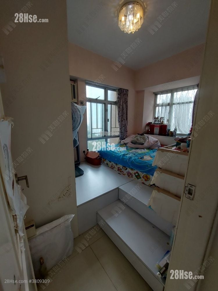 Flora Plaza Sell 3 Bedrooms 526 ft²