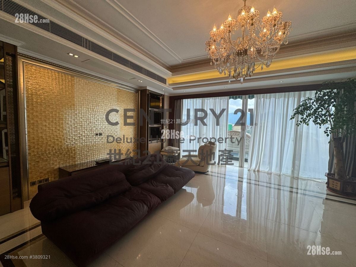 The Beverly Hills Rental 5+ Bedrooms , 5+ Bathrooms 3,272 ft²