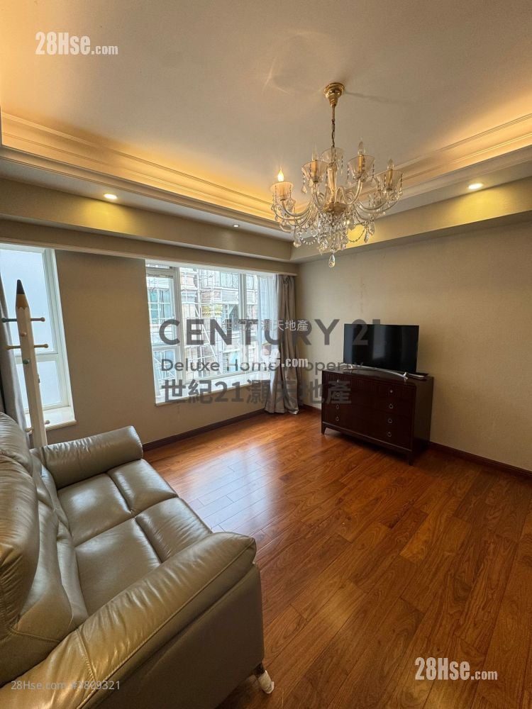 The Beverly Hills Rental 5+ Bedrooms , 5+ Bathrooms 3,272 ft²