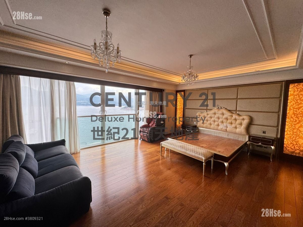 The Beverly Hills Rental 5+ Bedrooms , 5+ Bathrooms 3,272 ft²