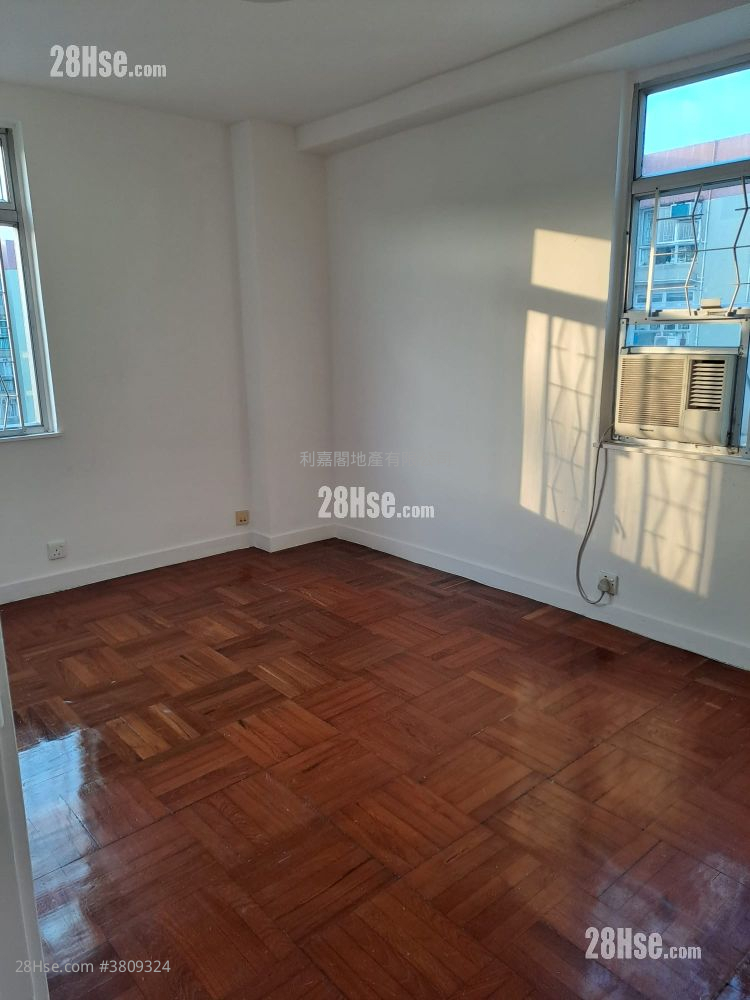 Mei Foo Sun Chuen Sell 3 Bedrooms , 1 Bathroom 654 ft²