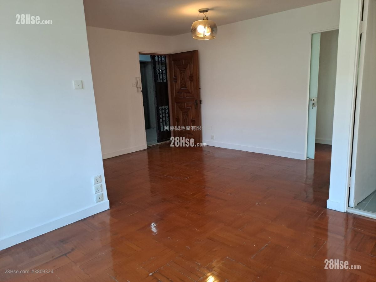 Mei Foo Sun Chuen Sell 3 Bedrooms , 1 Bathroom 654 ft²