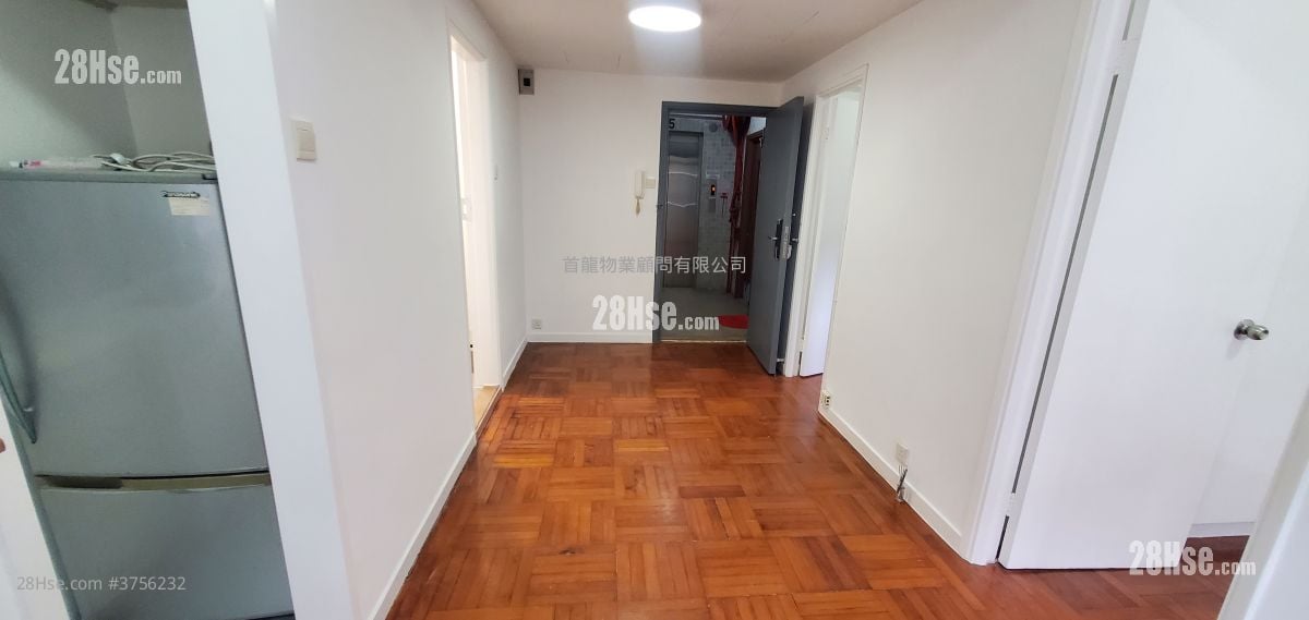 Bo Fung Mansion Rental 2 Bedrooms , 1 Bathroom