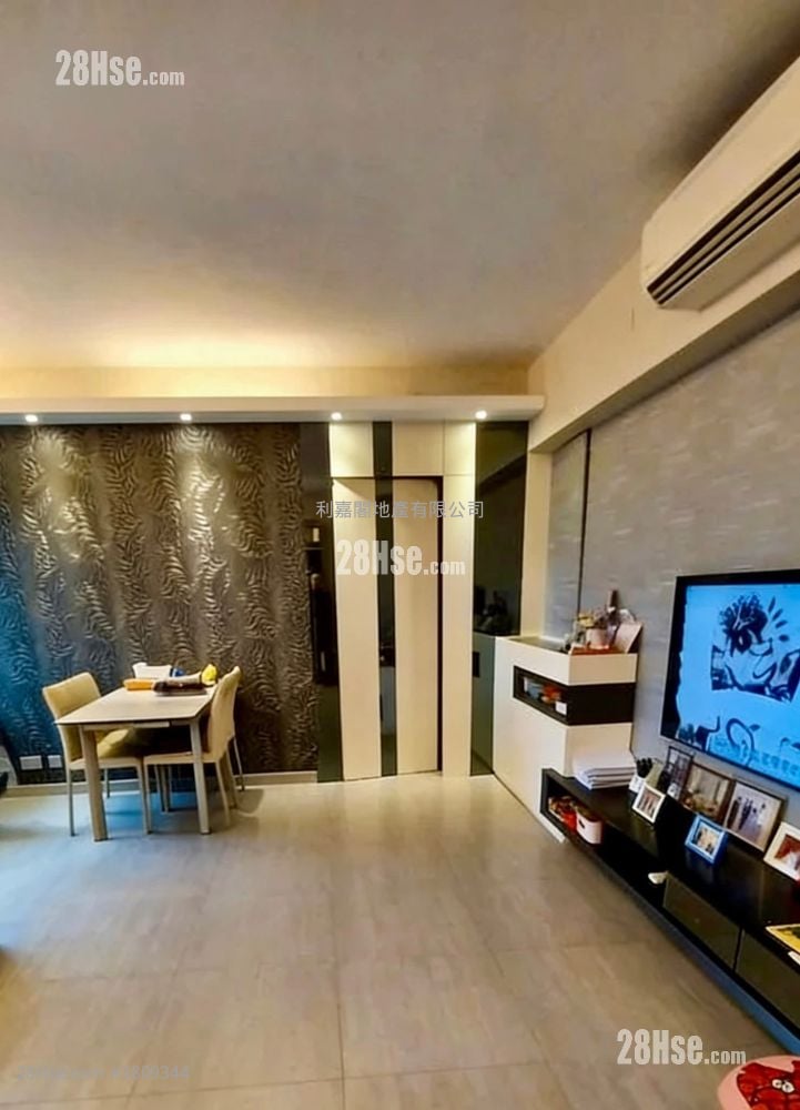 晓峰园 售盘 3 房 , 2 浴室 755 平方尺