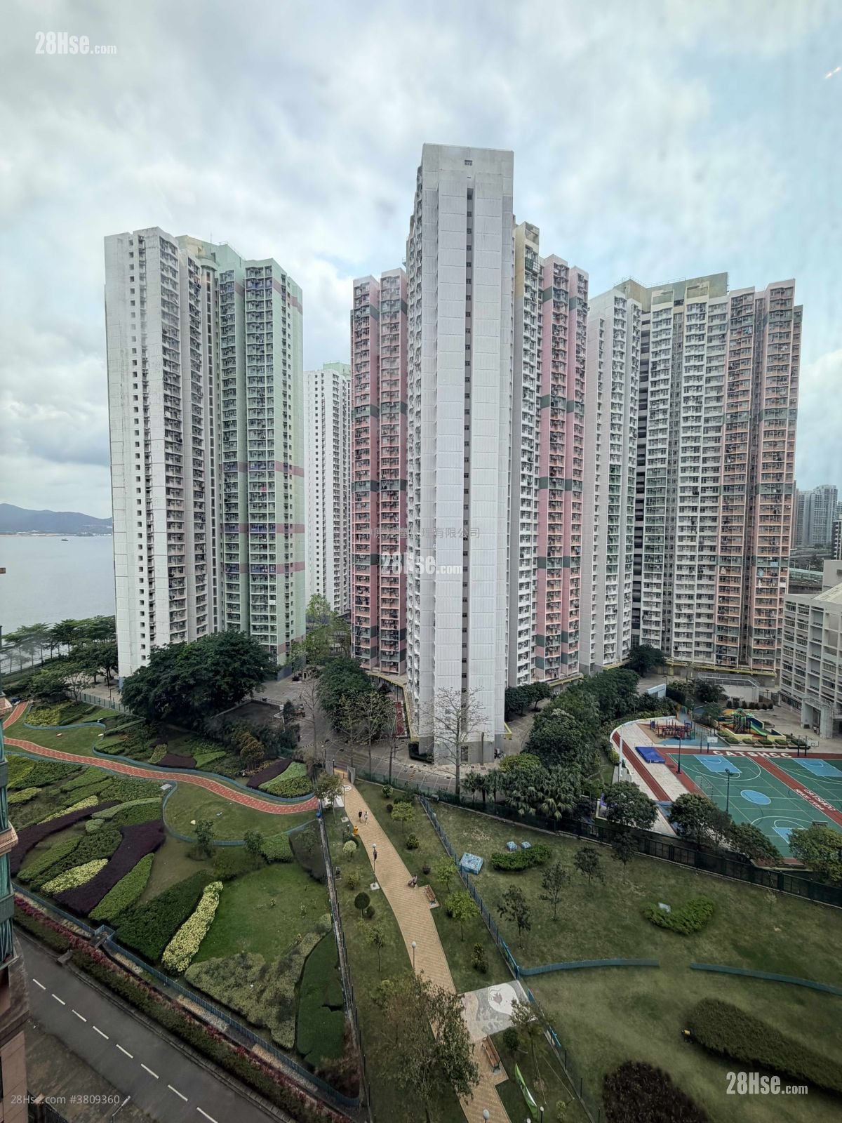 Vista Paradiso Sell 3 Bedrooms , 2 Bathrooms 788 ft²