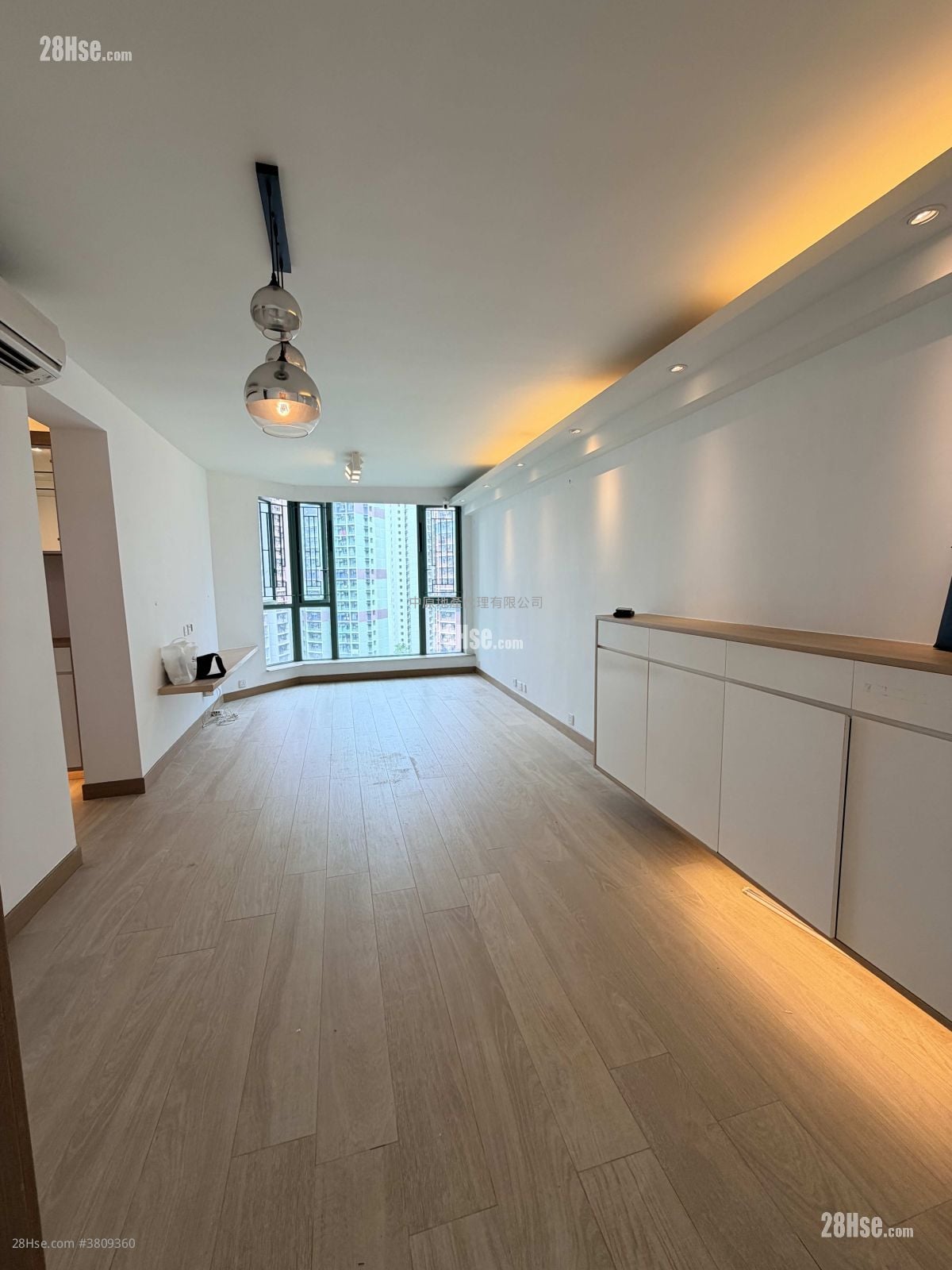 Vista Paradiso Sell 3 Bedrooms , 2 Bathrooms 788 ft²