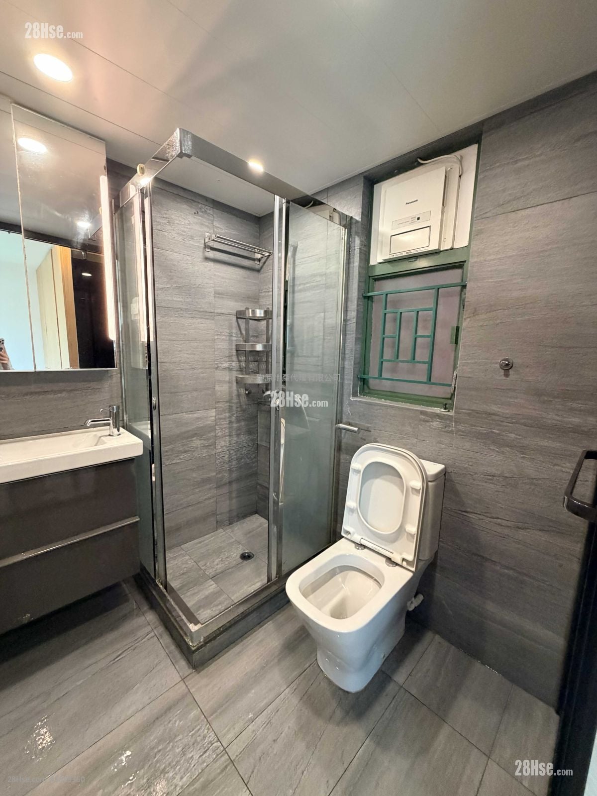 Vista Paradiso Sell 3 Bedrooms , 2 Bathrooms 788 ft²