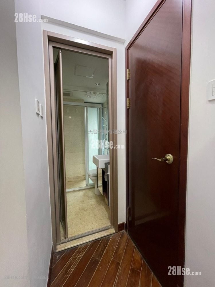 Baker Residences Sell Studio , 1 Bathroom 245 ft²