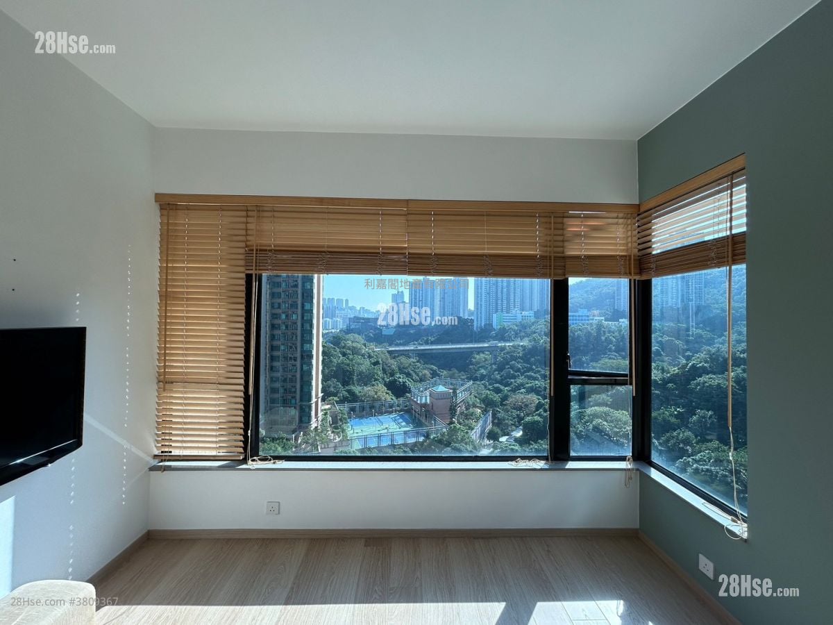 Mount Haven Sell 3 Bedrooms 1,068 ft²