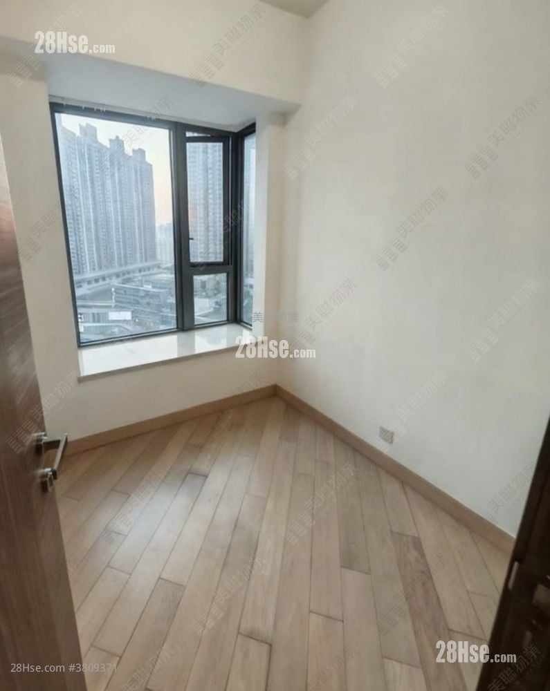 Grand Yoho Sell 2 Bedrooms , 1 Bathroom 534 ft²