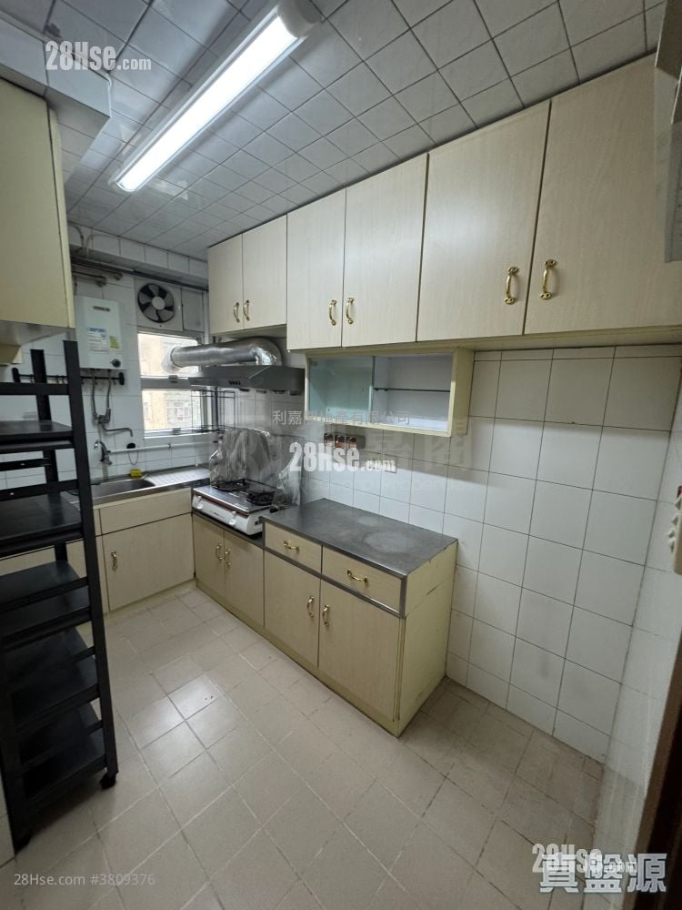 美孚新邨 售盘 3 房 , 2 浴室 907 平方尺