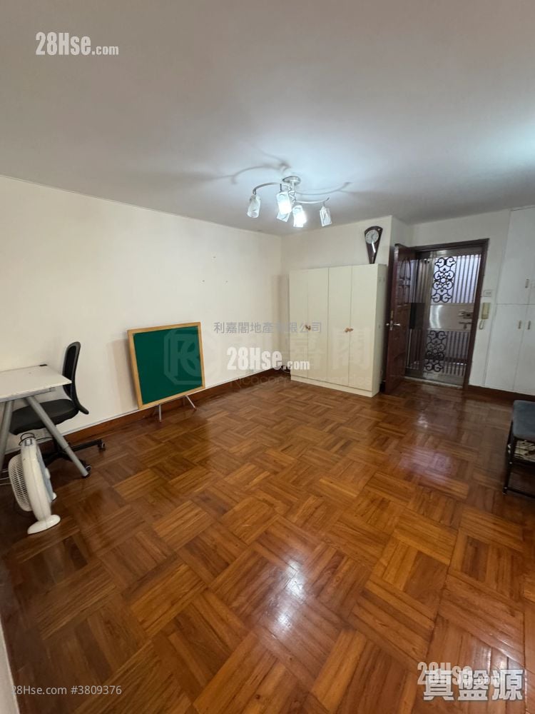 美孚新邨 售盘 3 房 , 2 浴室 907 平方尺