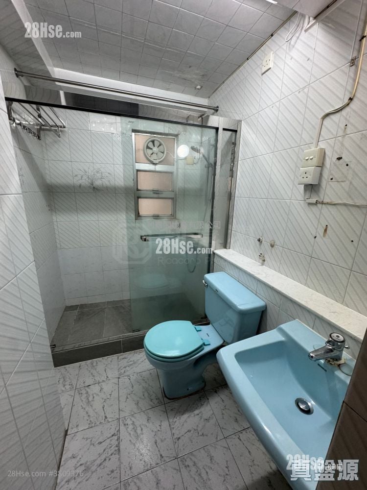 美孚新邨 售盘 3 房 , 2 浴室 907 平方尺