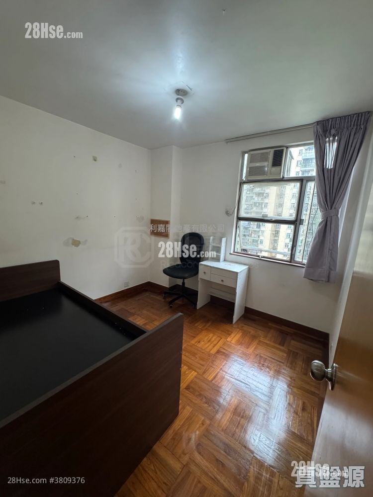 美孚新邨 售盘 3 房 , 2 浴室 907 平方尺