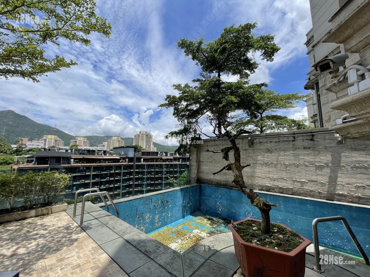 戈林 售盘 2 浴室 2,552 平方尺