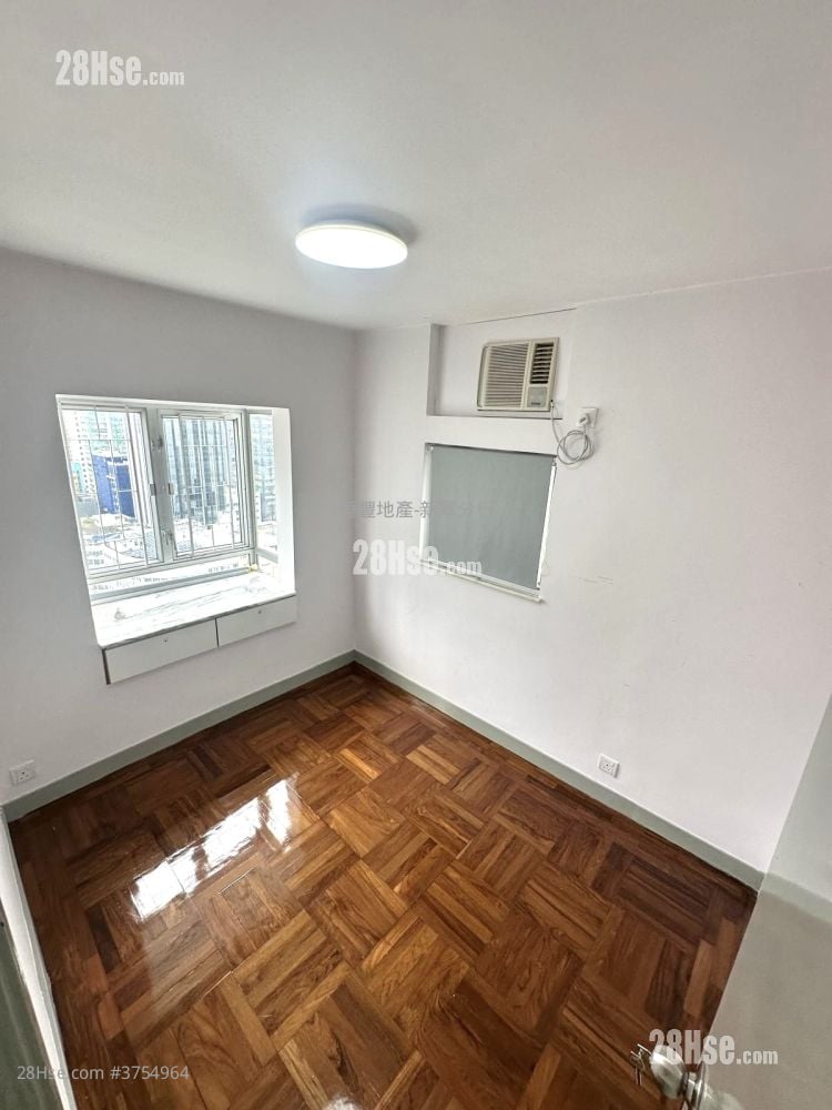 New Jade Garden Rental 3 Bedrooms , 1 Bathroom 533 ft²