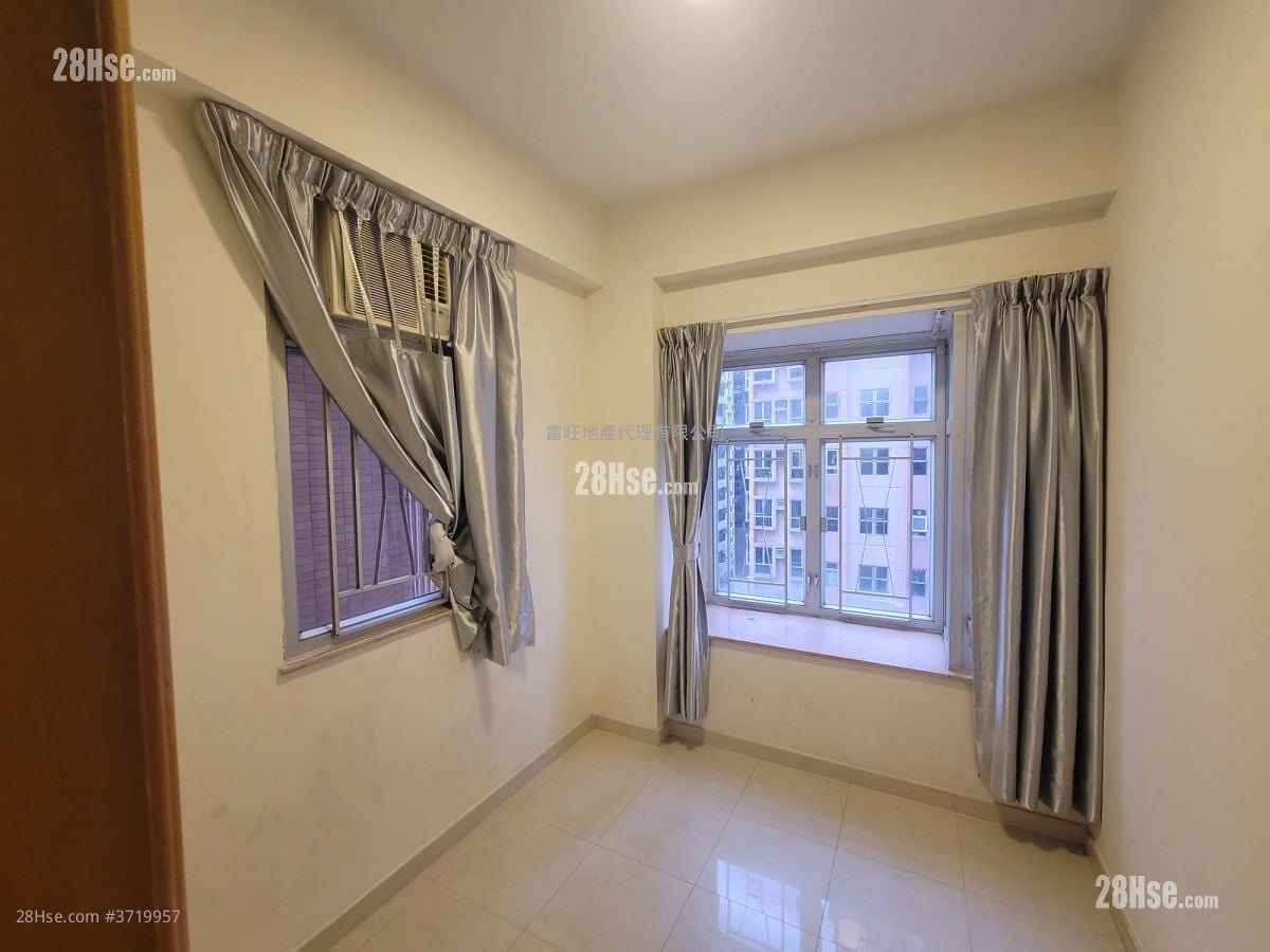 鸿威大厦 租盘 2 房 , 1 浴室 305 平方尺