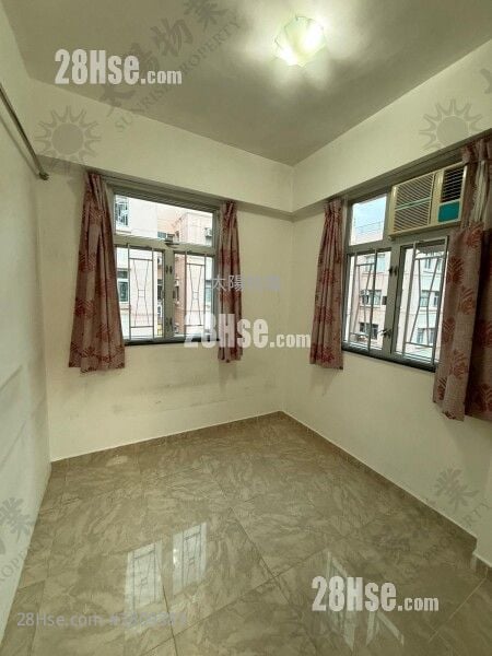 Whampoa Estate Sell 2 Bedrooms 356 ft²