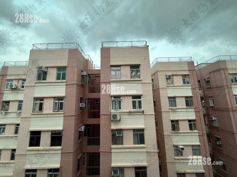 Whampoa Estate Sell 2 Bedrooms 356 ft²