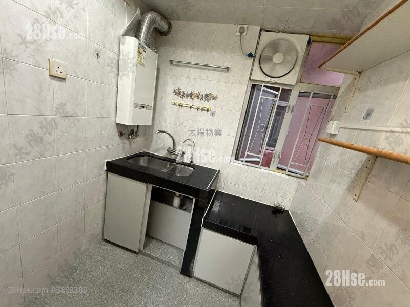 Whampoa Estate Sell 2 Bedrooms 356 ft²