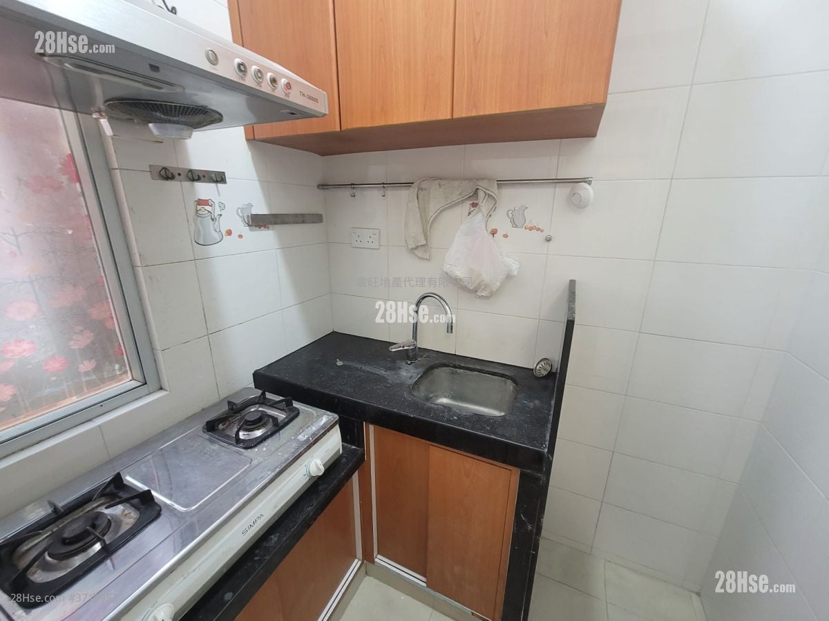 鸿威大厦 租盘 2 房 , 1 浴室 305 平方尺