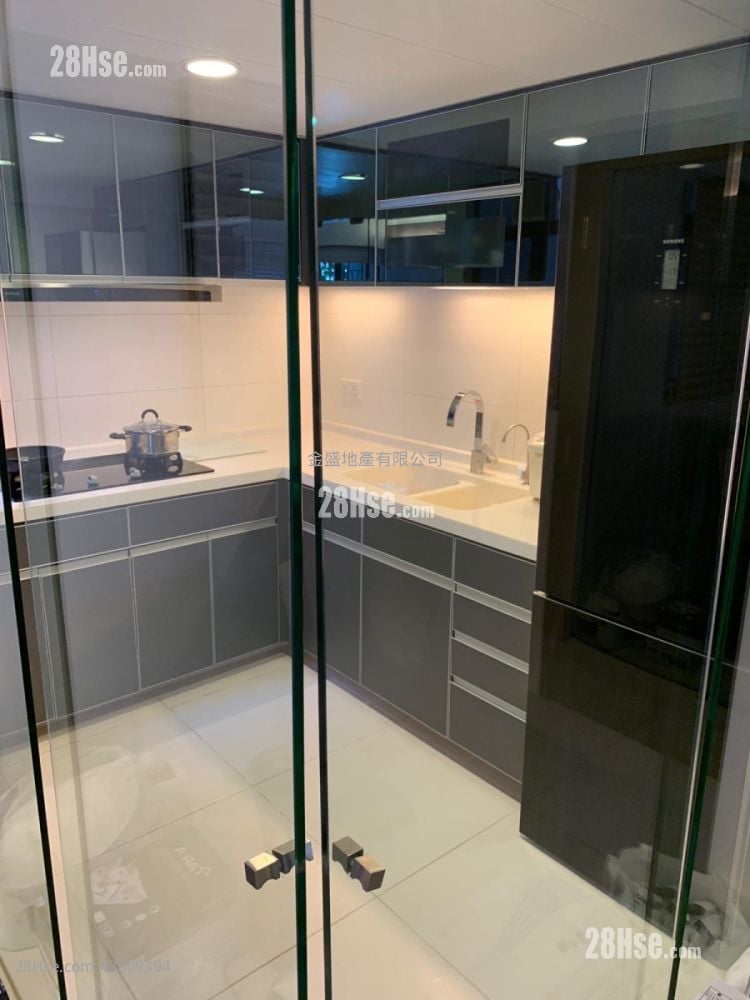 Chinese Mansion Rental 2 Bedrooms , 2 Bathrooms 674 ft²